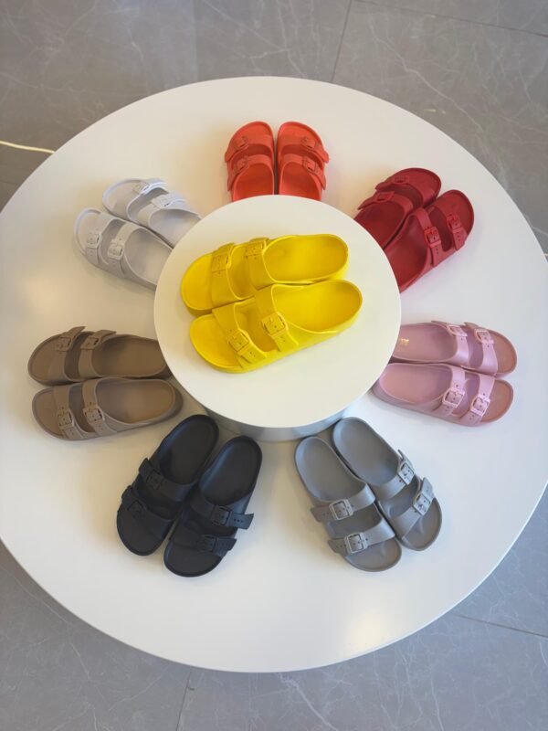 Lightweight waterproof Sandals